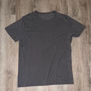 Men's Gray Lululemon T-Shirt